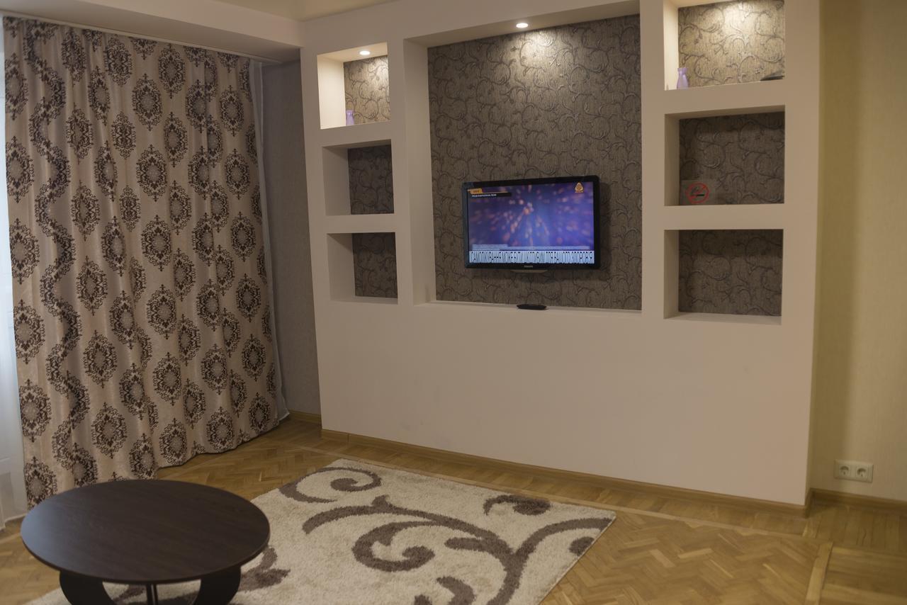 Апартаменты Квартира-студия Киев Экстерьер фото